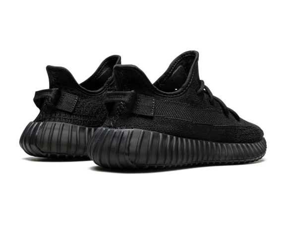 Adidas Yeezy 350 V2 onyx black